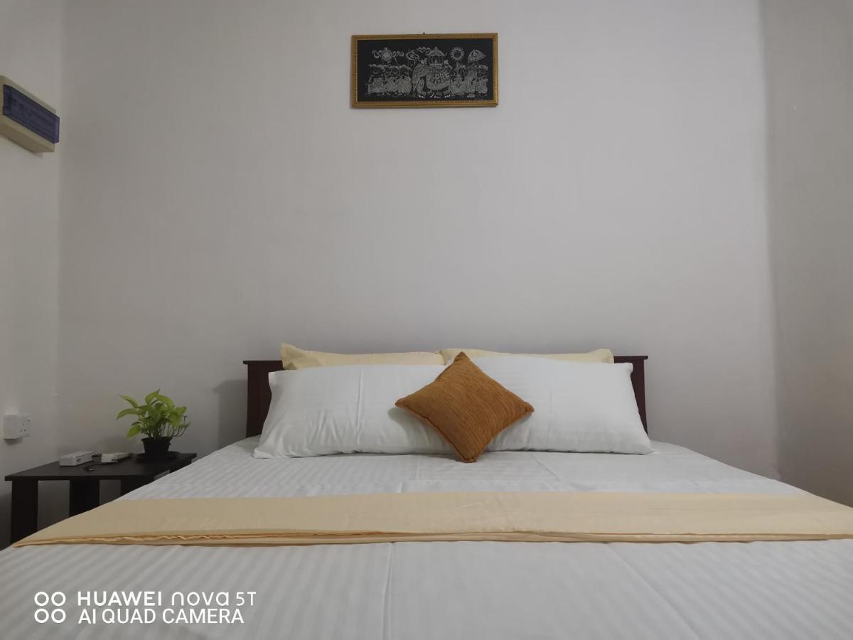 Bee Cottage Negombo Exterior foto